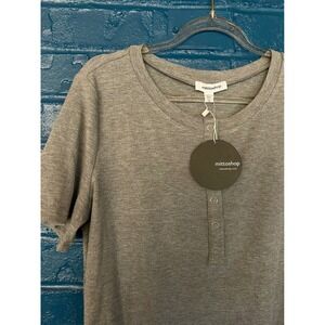 NWT  Gray Ribbed Knit Short Sleeve Henley Bodysuit Top Women's‎ XL